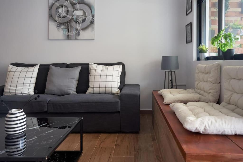 Apartamento The Sunny House Atenas Exterior foto